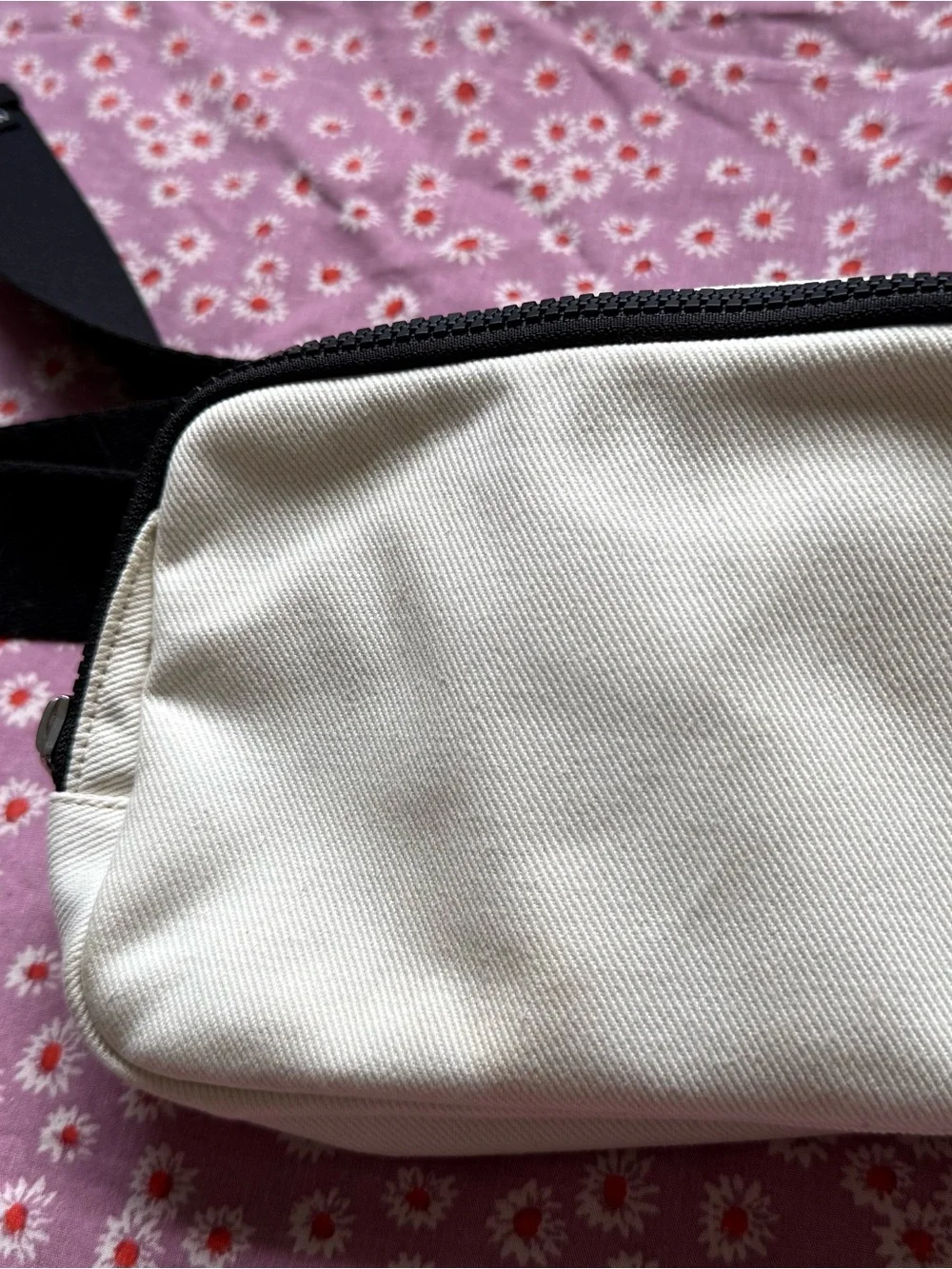 lululemon black cosmetic pouch with mesh organizer
